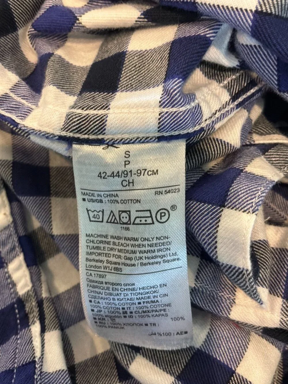 Banana Republic Men's Luxe Flannel Camden Fit blue/white check shirt size small